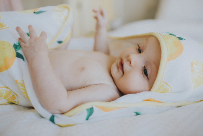 Infant Hooded Towel &amp; Washcloth Set - Lemon